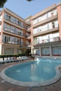 Πισίνα στο ή κοντά στο Hotel Kristall