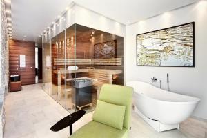 Bilik mandi di Geinberg5 Private Spa Villas