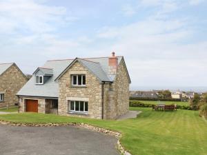 Gallery image of Myles View in Penzance