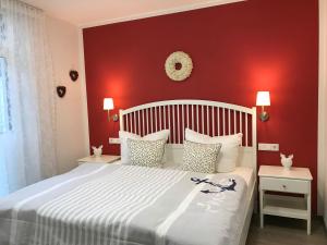 Postel nebo postele na pokoji v ubytování Ferienwohnung SteinReich