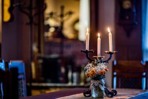 Afbeelding uit fotogalerij van Bástya Panzió és Étterem in Mezőpeterd +65 foto's