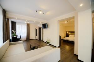 TV a/nebo společenská místnost v ubytování Svityaz Resort