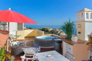 BlueBenalmadena 200meters from the beach with jacuzzi and ...