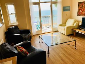 Gallery image of 'Kaia' Beach Vista, Ventnor Beach in Ventnor