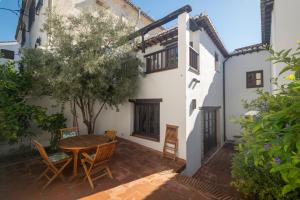 Bangunan di mana terletaknya rumah percutian