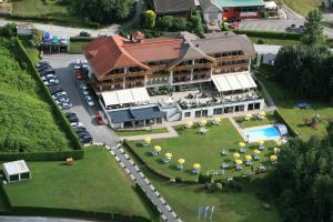 Basen w obiekcie Dei Hotel Schönblick lub w pobliżu