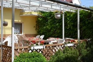 Zahrada ubytování Guest House Silatti - Apartments