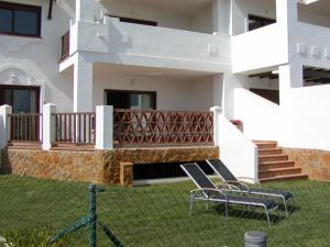 Balkon lub taras w obiekcie 2 Bedroom Apartments on Private Gated Development