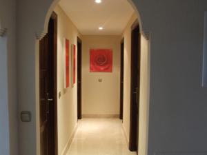 Zdjęcie z galerii obiektu 2 Bedroom Apartments on Private Gated Development w mieście Mijas
