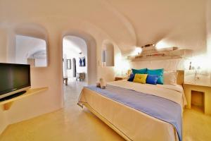 Gallery image of Chroma Suites in Oia