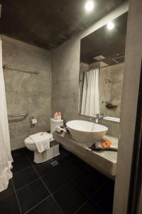 Ванна кімната в Thapae Loft