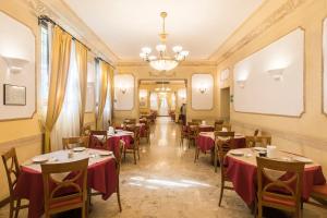 Restoran atau tempat makan lain di Hotel Villa Rosa