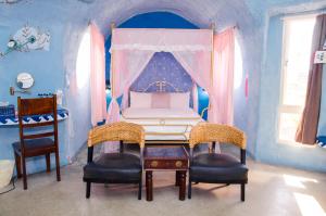 Khu vực ghế ngồi tại Kenting Ha-Bi Star Fort