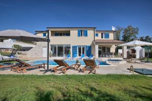 Swimmingpoolen hos eller tæt på Villa 1520