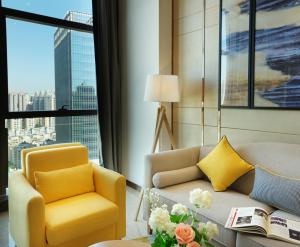 Khu vực ghế ngồi tại Royal Star Apartment(Guangzhou Central City Branch)