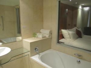 Kylpyhuone majoituspaikassa Best Western Plus Goulburn
