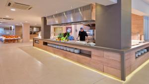 A kitchen or kitchenette at Mercè