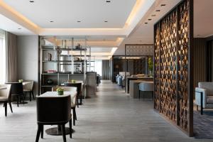 Posezení v ubytování Clark Marriott Hotel