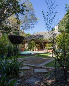 Gallery image of 10 Alexander B&B in Stellenbosch