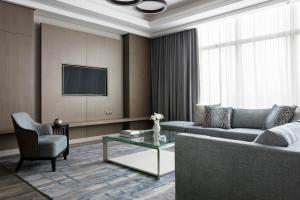 Posezení v ubytování Clark Marriott Hotel