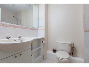 Gallery image of Attractive Edinburgh Leith Apartment in Edinburgh