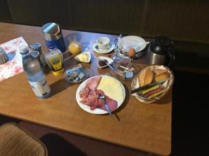 Makanan di atau berdekatan inn ini