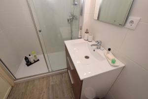 Ванная комната в Cosy and Sweet Apartment in Albufeira