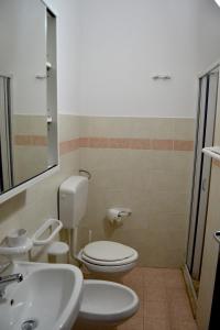 A bathroom at Ostello Salento