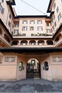 The building in which Az apartmant is located