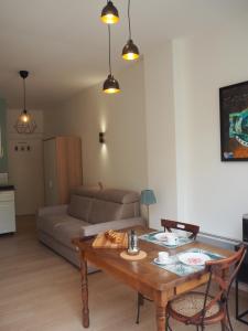 Gallery image of Le globe in Vaulnaveys-le-Haut