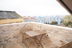 Balkon ili terasa u objektu Tiny and cute apartment in the roof touching border