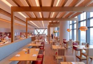 Foto da galeria de Suning Galaxy International Hotel Zhenjiang em Zhenjiang