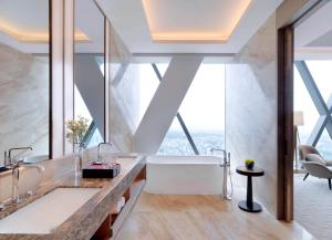 Foto da galeria de Suning Galaxy International Hotel Zhenjiang em Zhenjiang