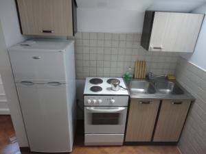 Küche/Küchenzeile in der Unterkunft Apartments Marija