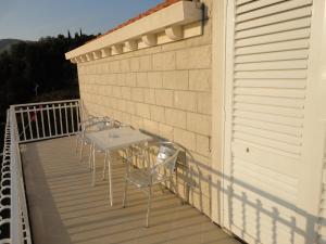 Ein Balkon oder eine Terrasse in der Unterkunft Apartments Marija