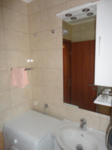 Ein Badezimmer in der Unterkunft Apartments Marija
