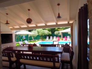 Bazén v ubytování Holiday Home Villa Ivan nebo v jeho okolí