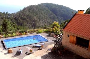 Výhled na bazén z ubytování Villa Safari Charm nebo okolí