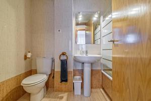 Kúpeľňa v ubytovaní Apartamento&piscina cerca de Barcelona + 21 fotografií