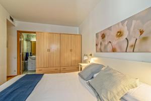 Posteľ alebo postele v izbe v ubytovaní Apartamento&piscina cerca de Barcelona