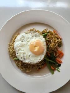Jídlo v hostelu nebo okolí