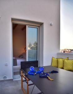 Posezení v ubytování Quartano Luxury Cycladic Residence, Adults Only (13+)