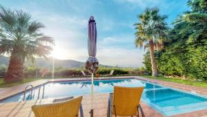 Bazén v ubytovaní Meliades Villas alebo v jeho blízkosti