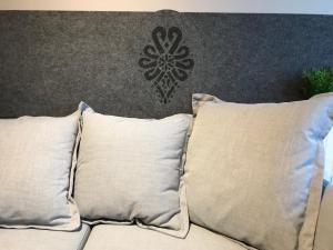 Cama ou camas em um quarto em Champion's Apartment Klimatyzacja Balkon Garaż