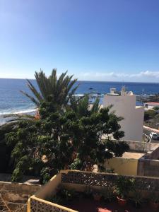 バジェ・グラン・レイにあるEfigenia playa/mar 1のバルコニーから海の景色を望めます。