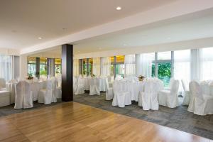 Restaurace v ubytování Auberge West Brome