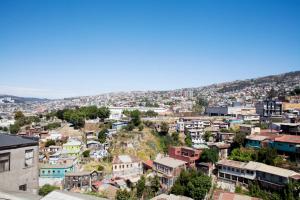an aerial view of a city with buildings at Escalera al Puerto Guest House in Valparaíso