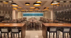 Ресторант или друго място за хранене в Hyatt Regency Los Angeles International Airport