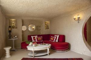 Posezení v ubytování Hezen Cave Hotel + 37 fotografií