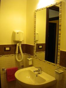 Koupelna v ubytování B&B La Porta Accanto